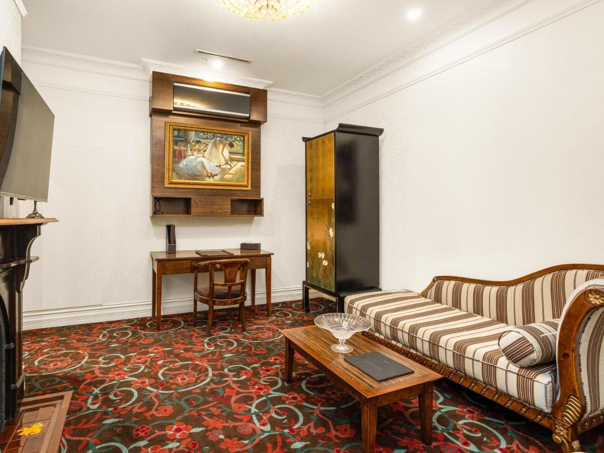The Terrace Hotel Перт Экстерьер фото A suite at the hotel