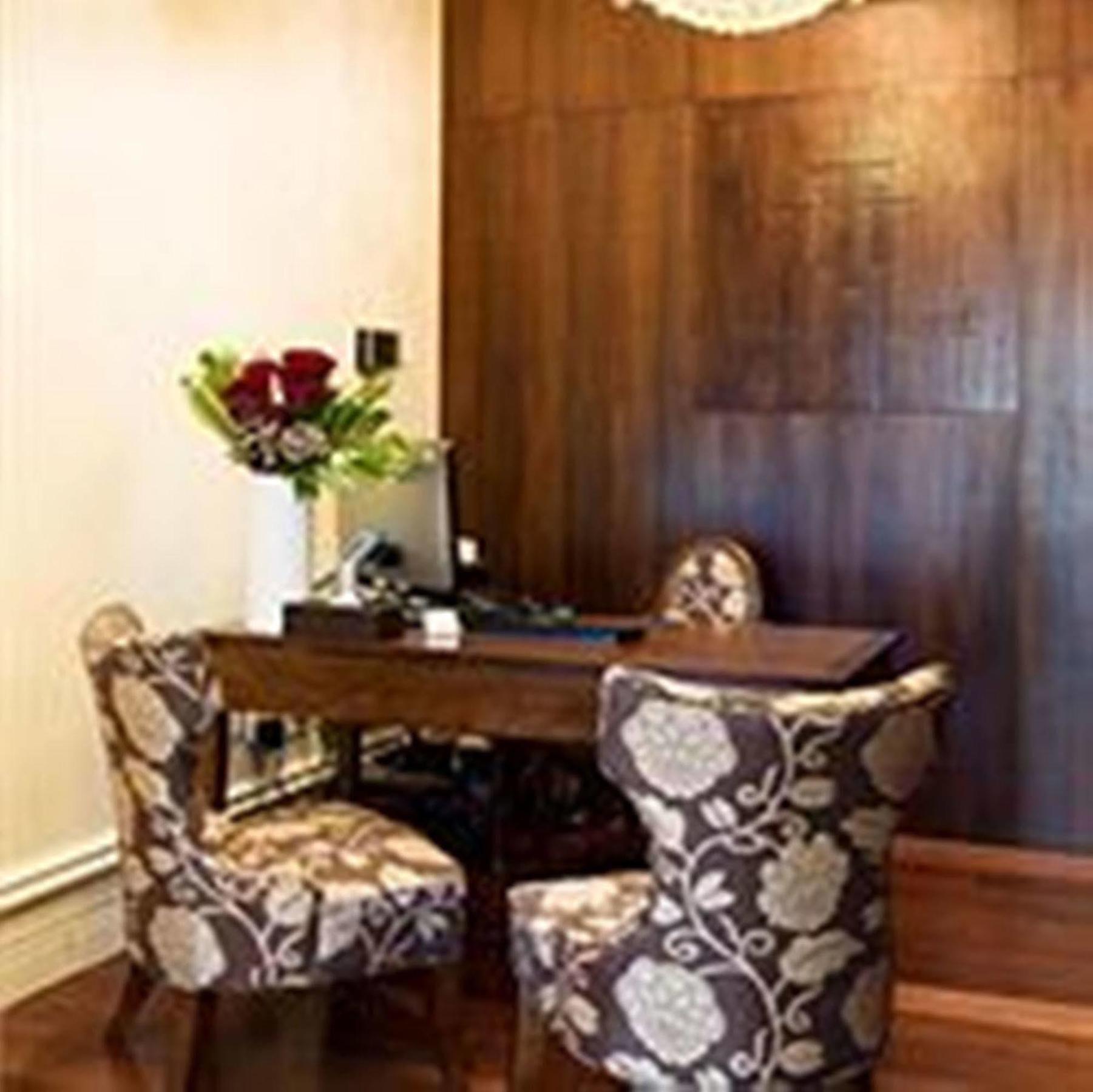 The Terrace Hotel Перт Экстерьер фото Reception desk at the hotel